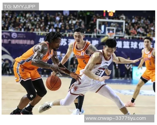 CBA赛程精彩对决上海队迎战广东队全力争胜展现篮球魅力